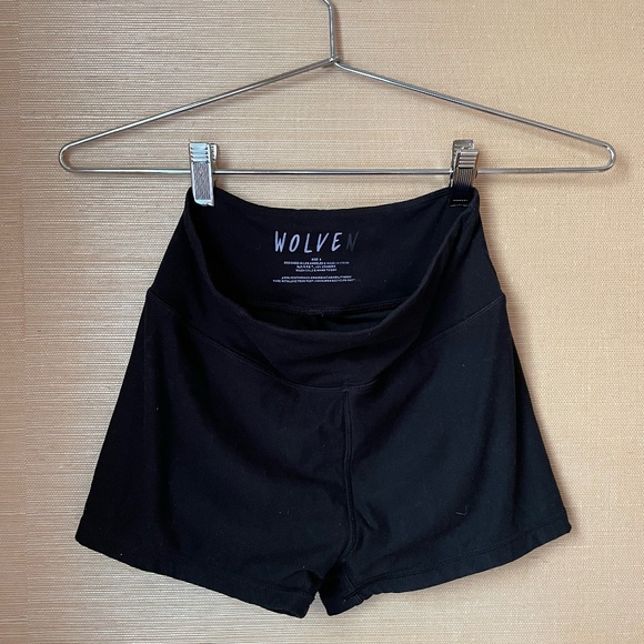 Wolven Sustainable Onyx High-Waisted Short size S - Picture 3 of 7